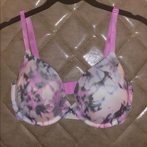 Pink VS bra
